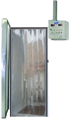 Puerta y cortina para cuarto frío